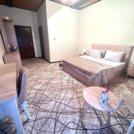 Cinema Boutique Hotel Ganja Extérieur photo