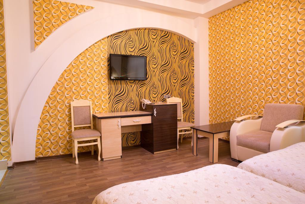 Cinema Boutique Hotel Ganja Extérieur photo