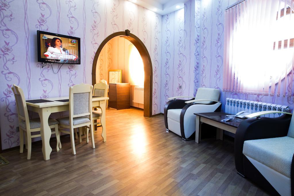 Cinema Boutique Hotel Ganja Extérieur photo