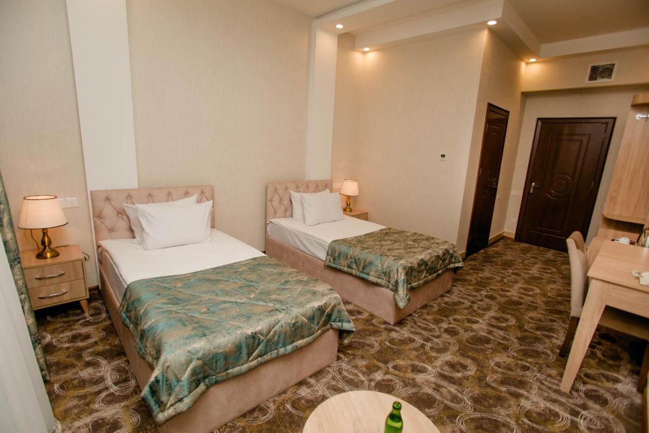 Cinema Boutique Hotel Ganja Extérieur photo