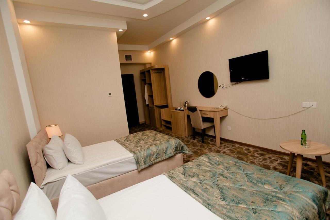 Cinema Boutique Hotel Ganja Extérieur photo
