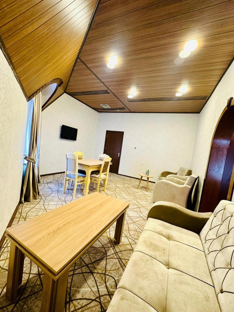 Cinema Boutique Hotel Ganja Extérieur photo