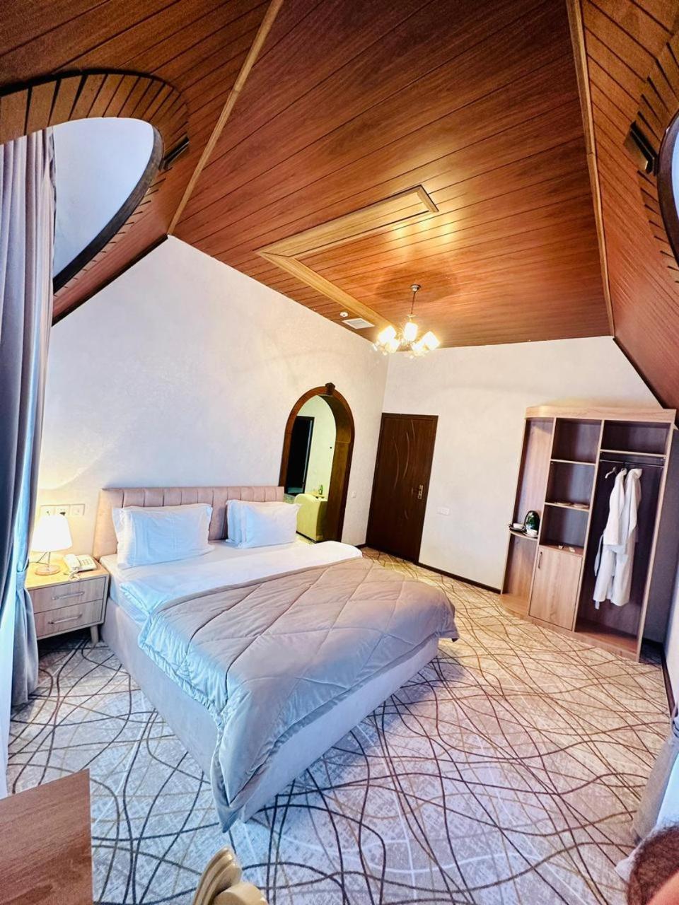 Cinema Boutique Hotel Ganja Extérieur photo